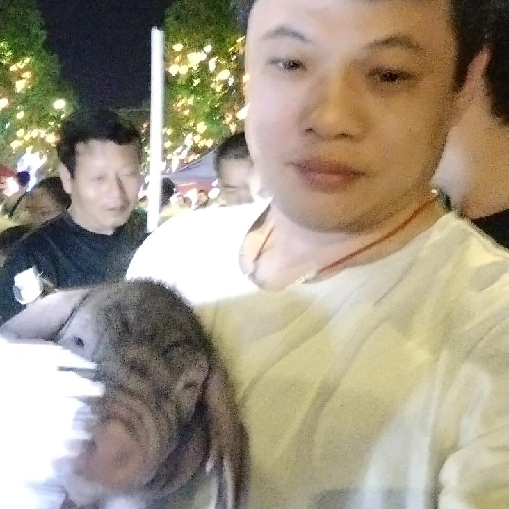 去检瓶子🍾🍾翊哥哥去上班搬砖