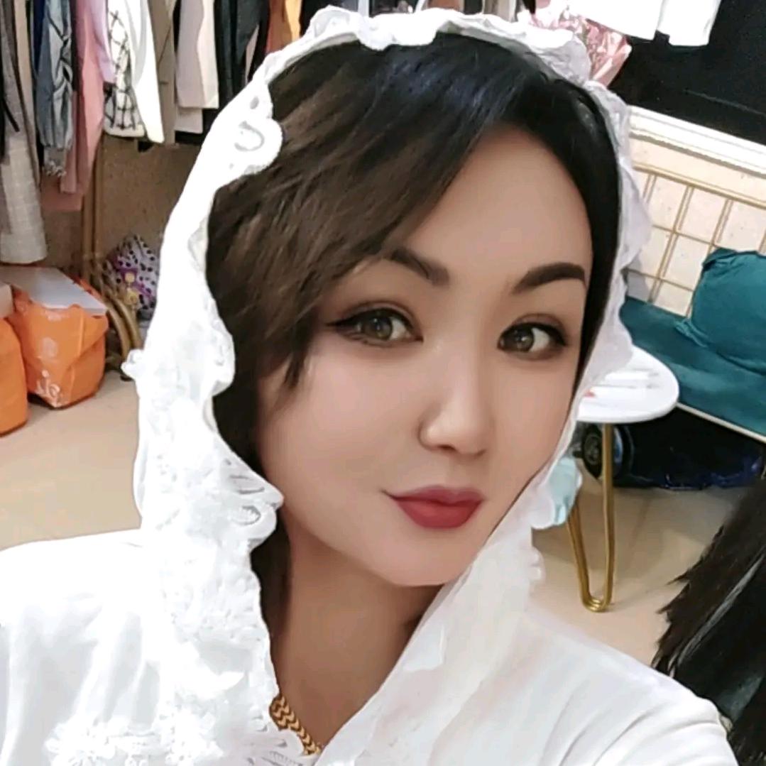 阿丽娅红旗饭店二楼207阿仁