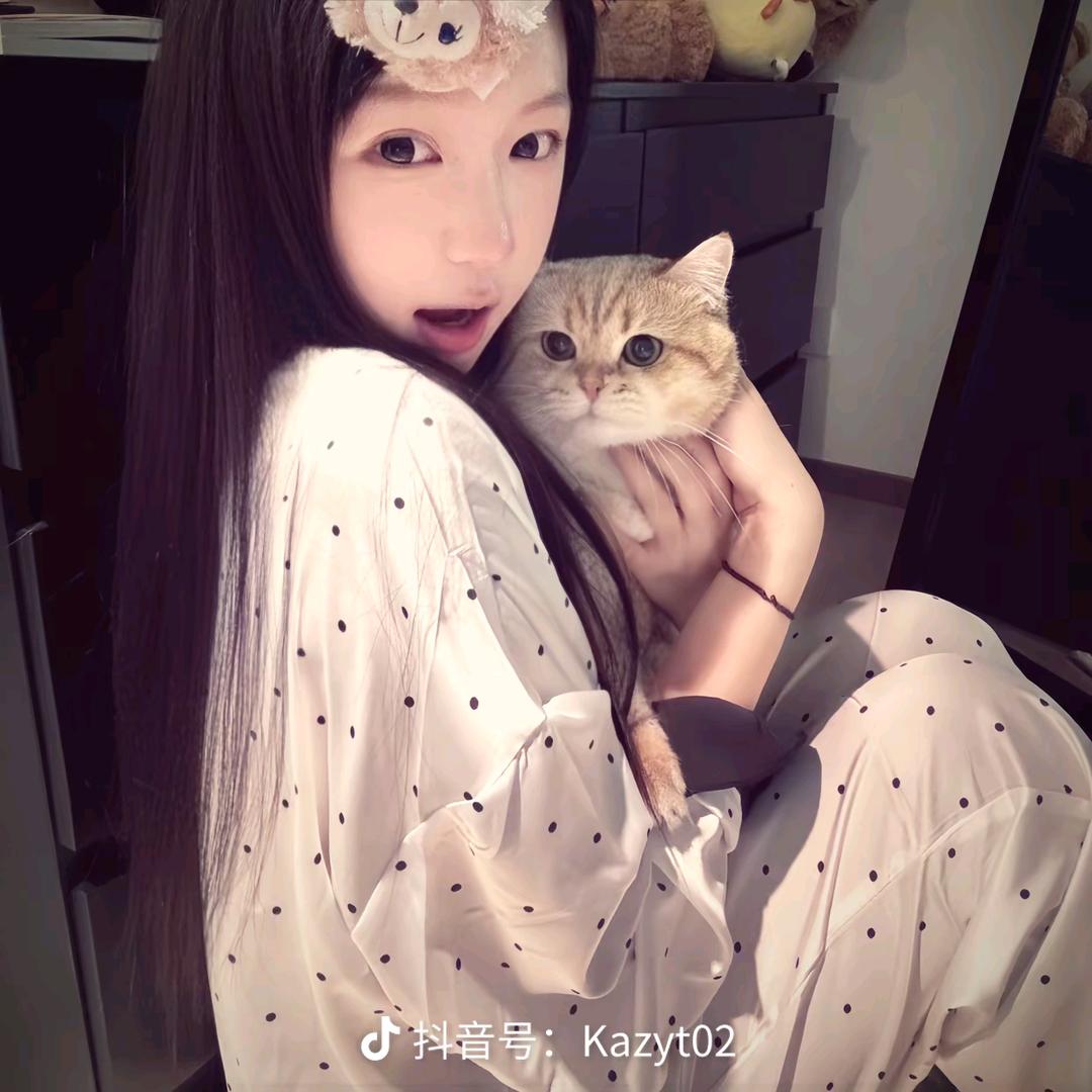 美女的心乱₇₈糟.🖤