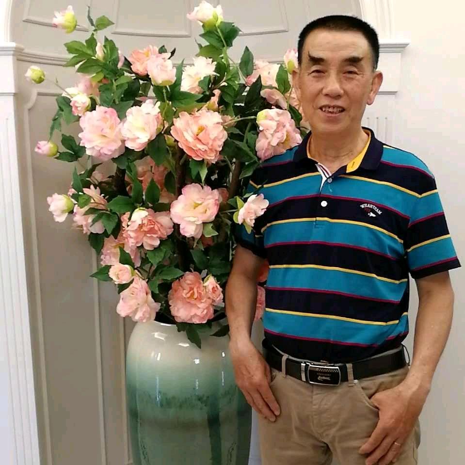 用户33215956