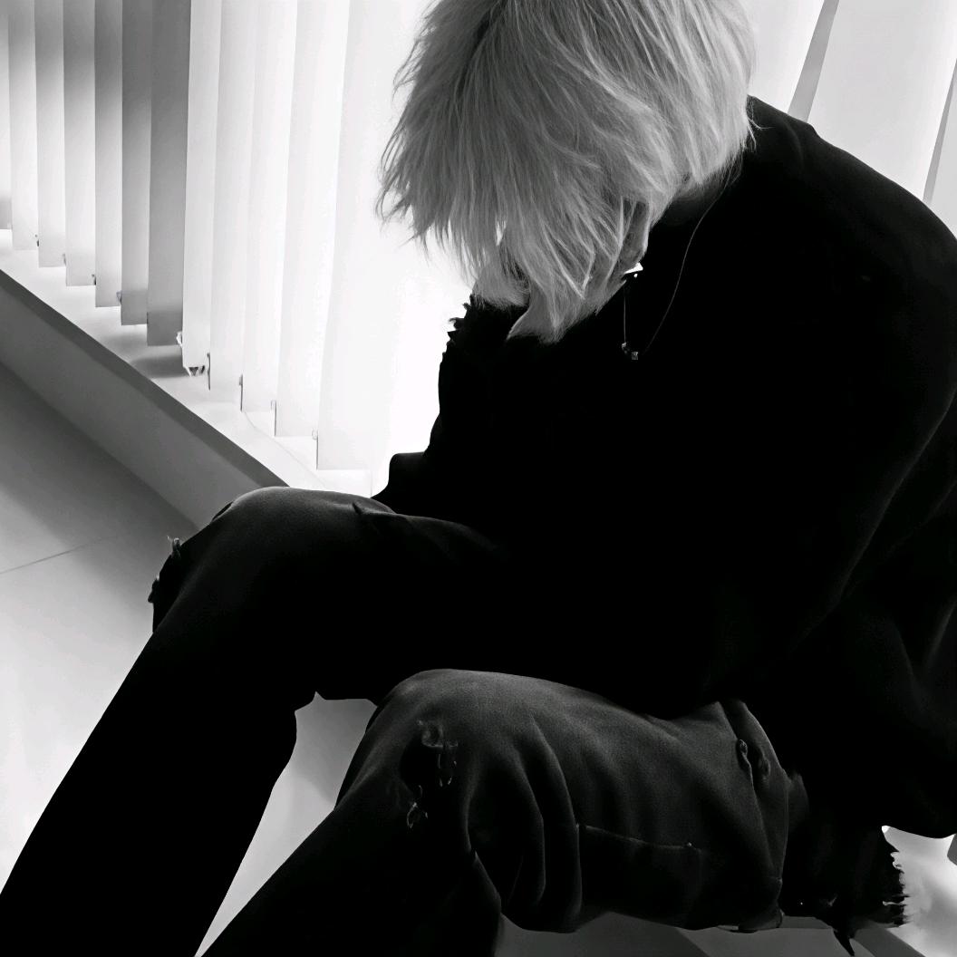 舟舟°