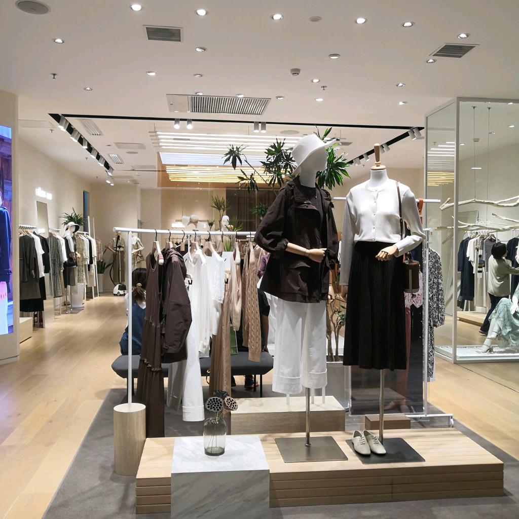 福惠万家超市衣橱店