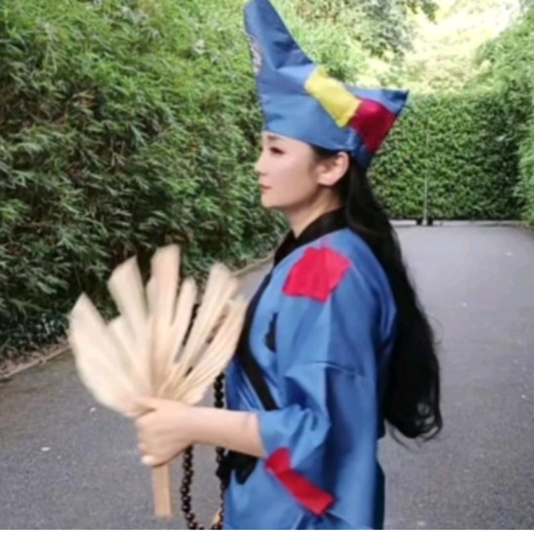 网红女济公（招徒弟）