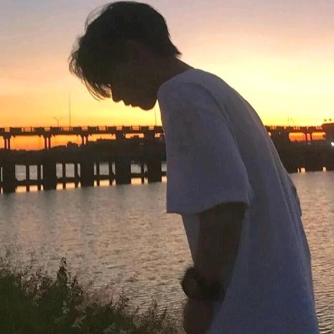 梦幻酒吧营销经理赵洪伟