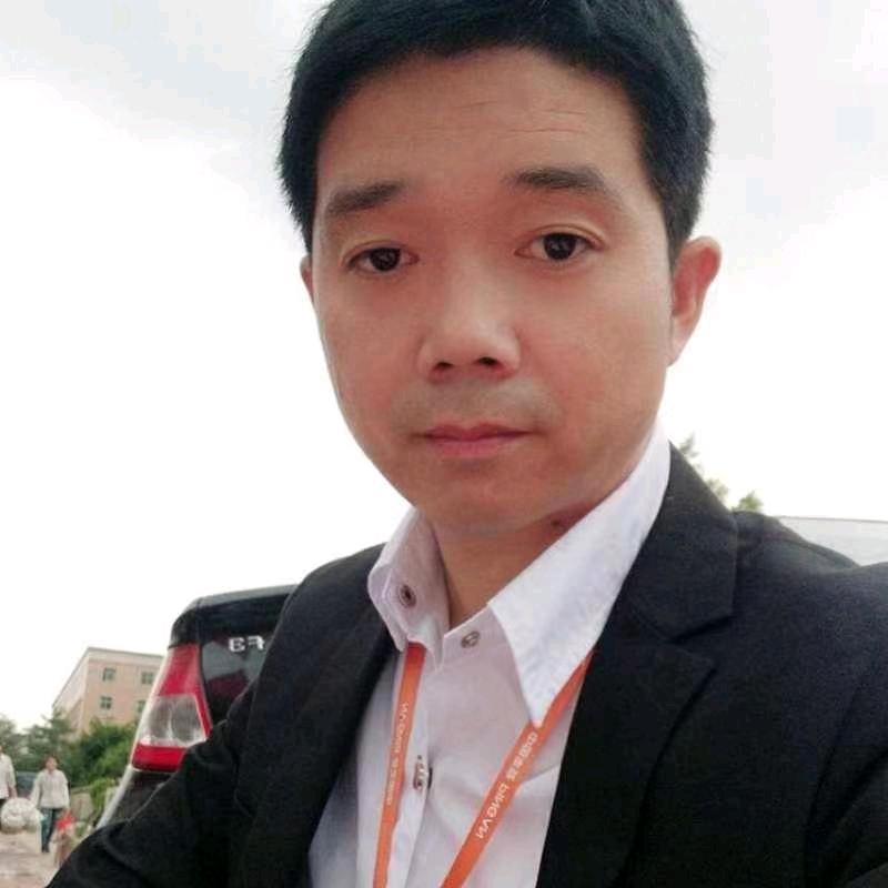 阿豪，专业服装