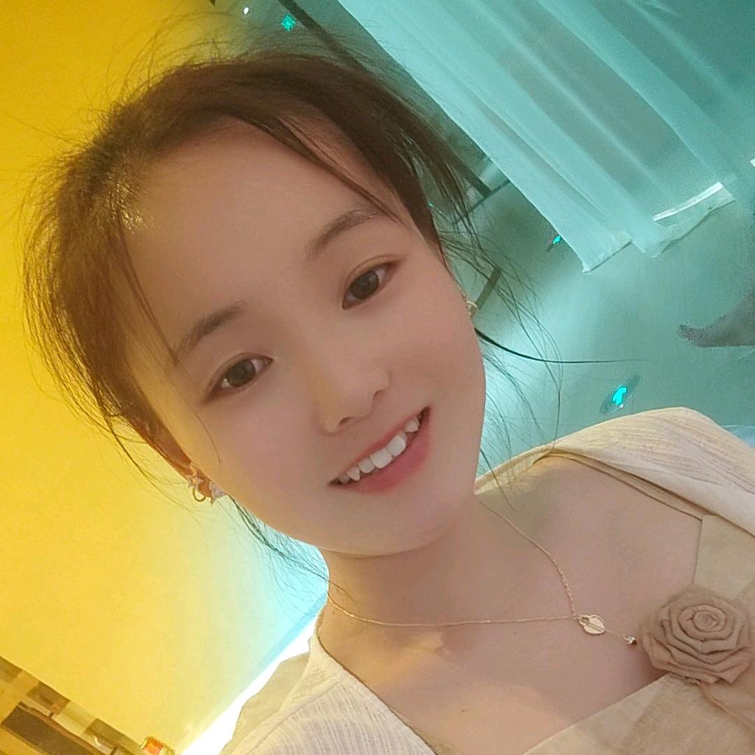 爱哭的小丫