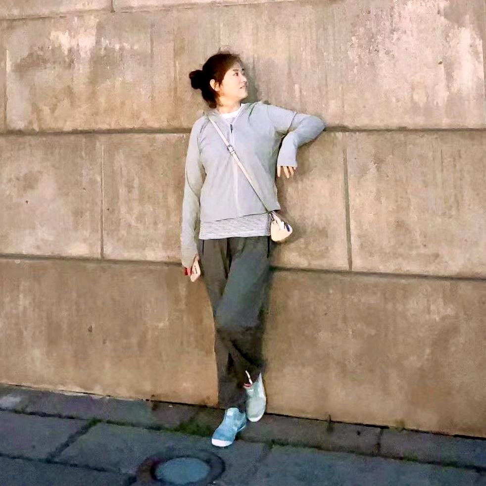 江南海鲜小姐姐