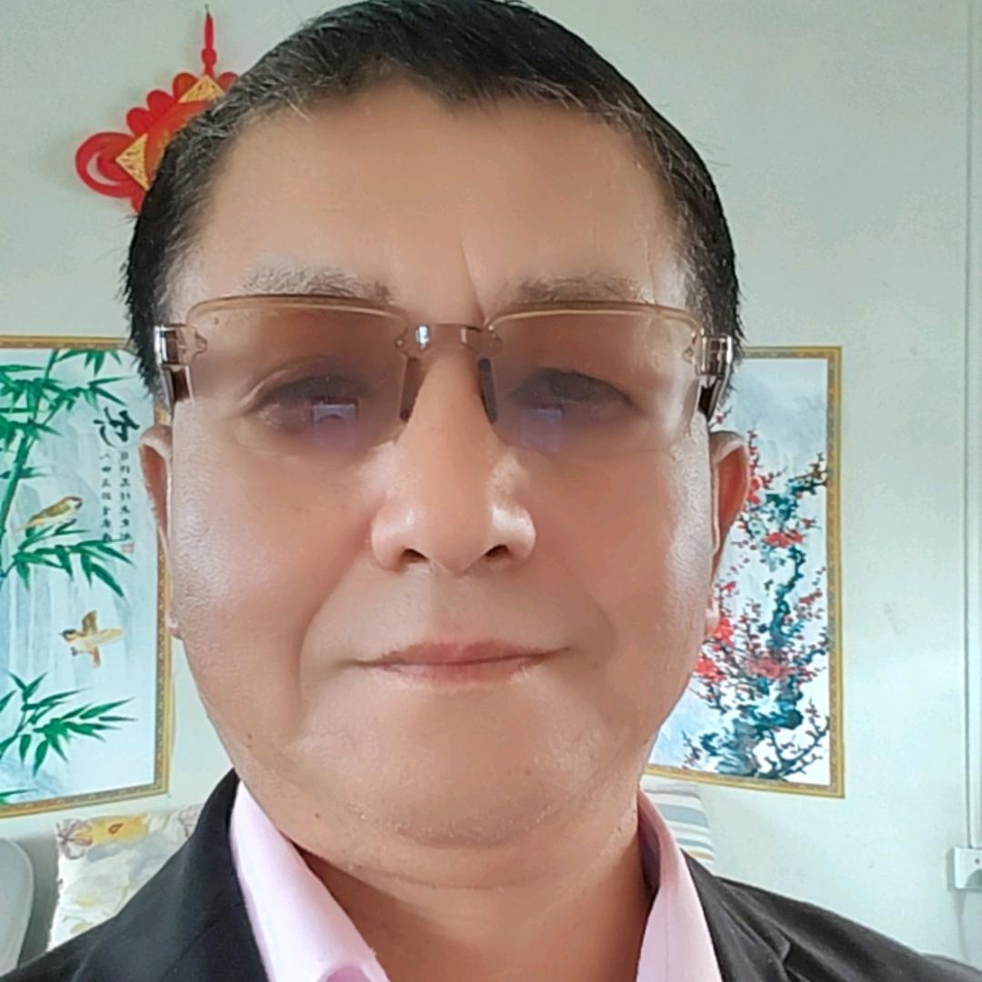 自信，阳光。六三年农历七.二兔(合肥)