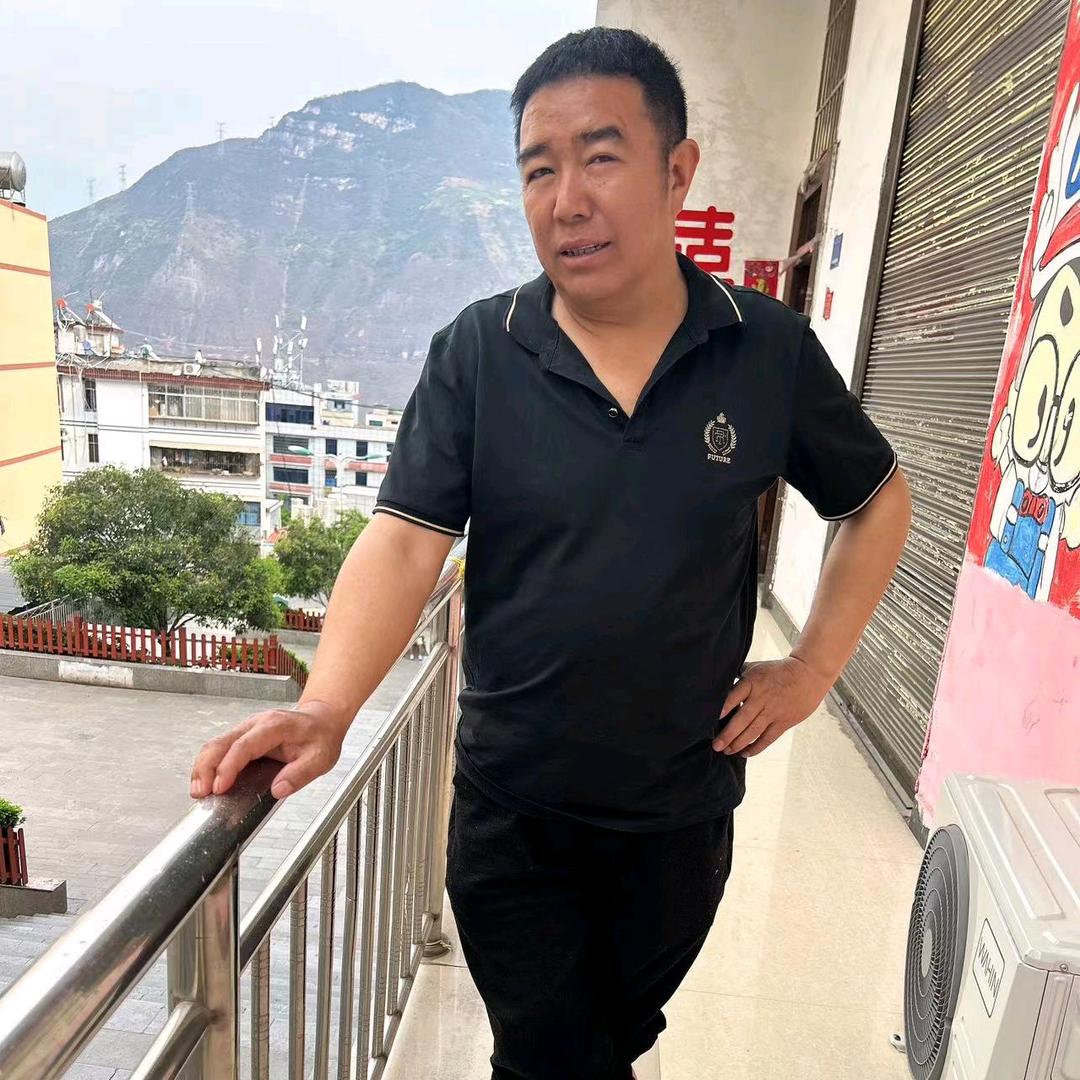 周先生，