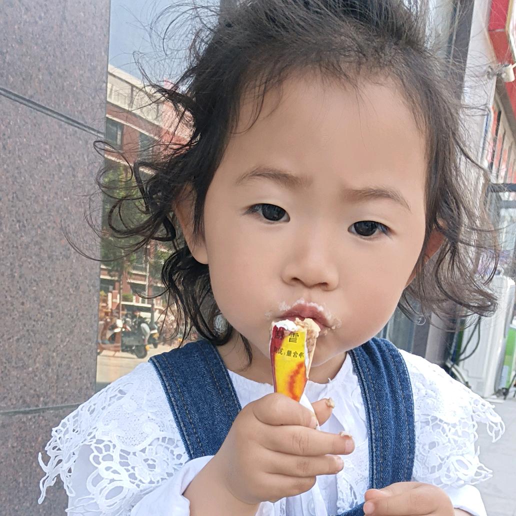 糖果果（小卷毛）