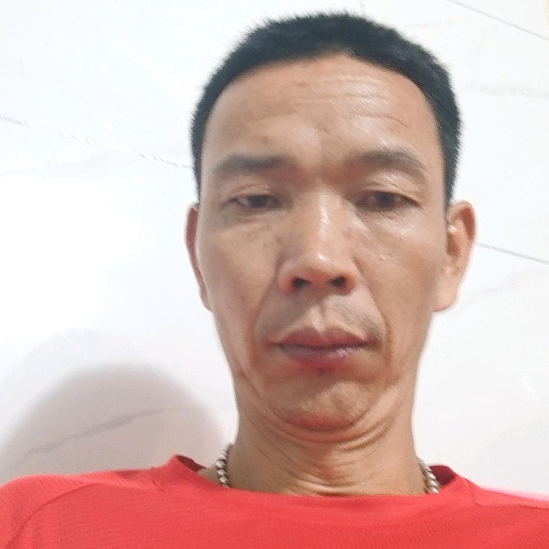 尹巨