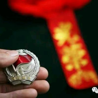恰似一江春水向东流
