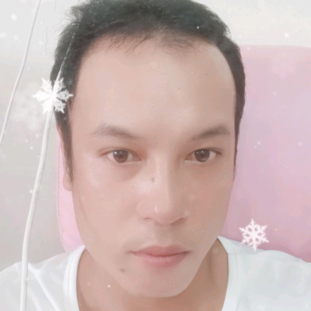 闲走天涯看白首