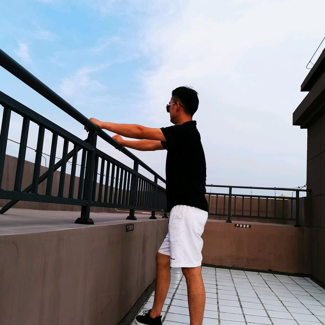 👣