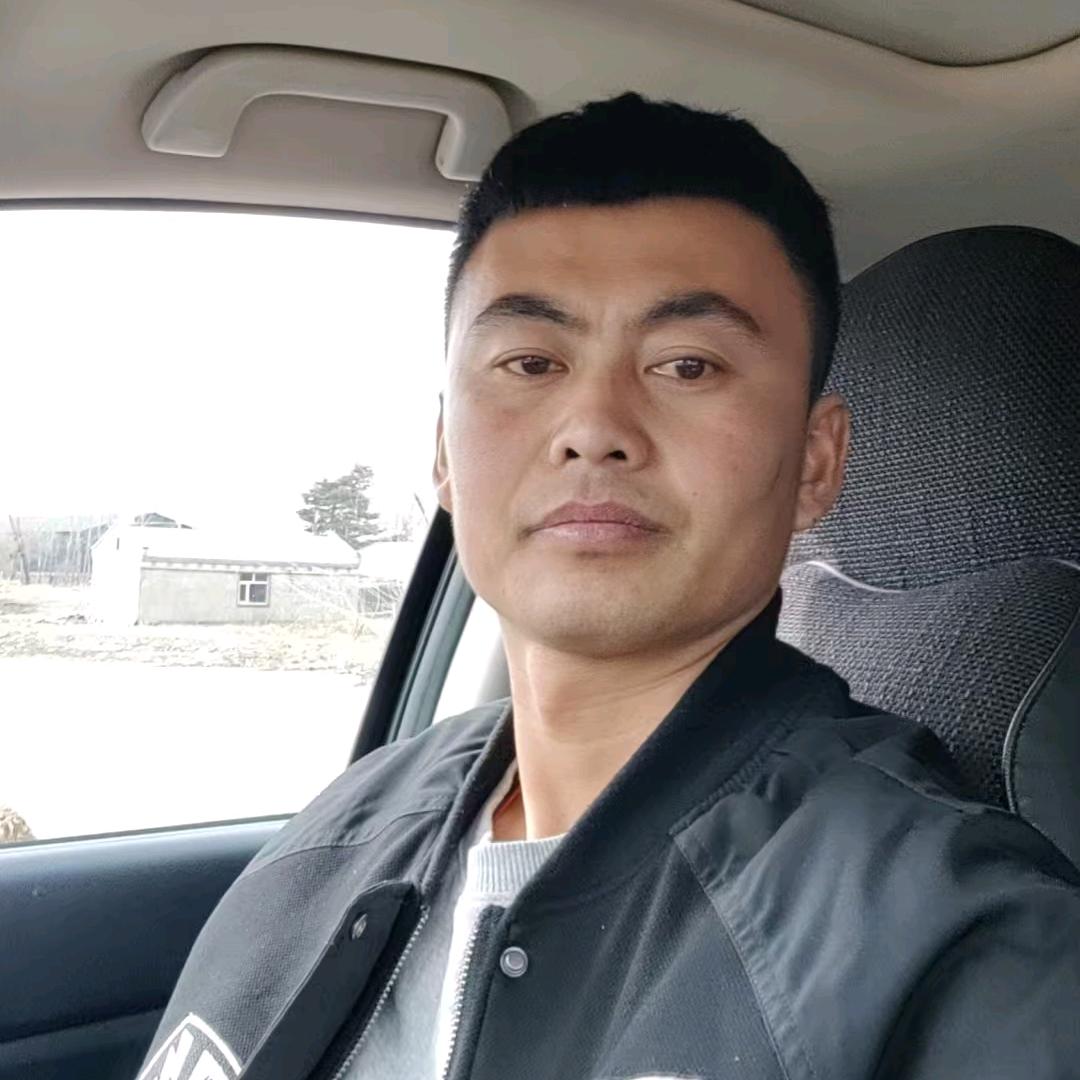 曹龙
