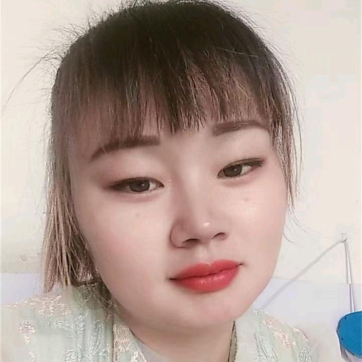 90后开挖机小姐姐