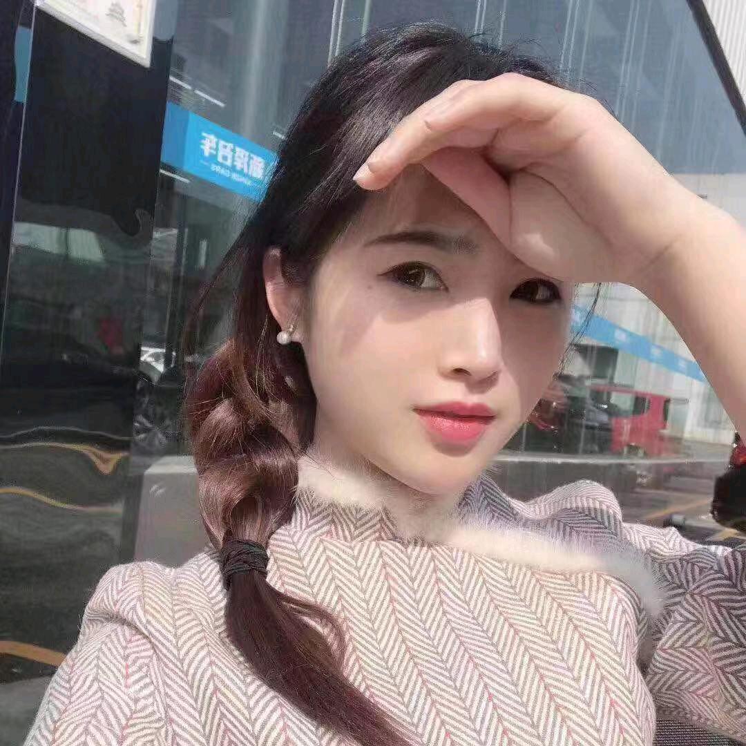 小玲玲爱看剧
