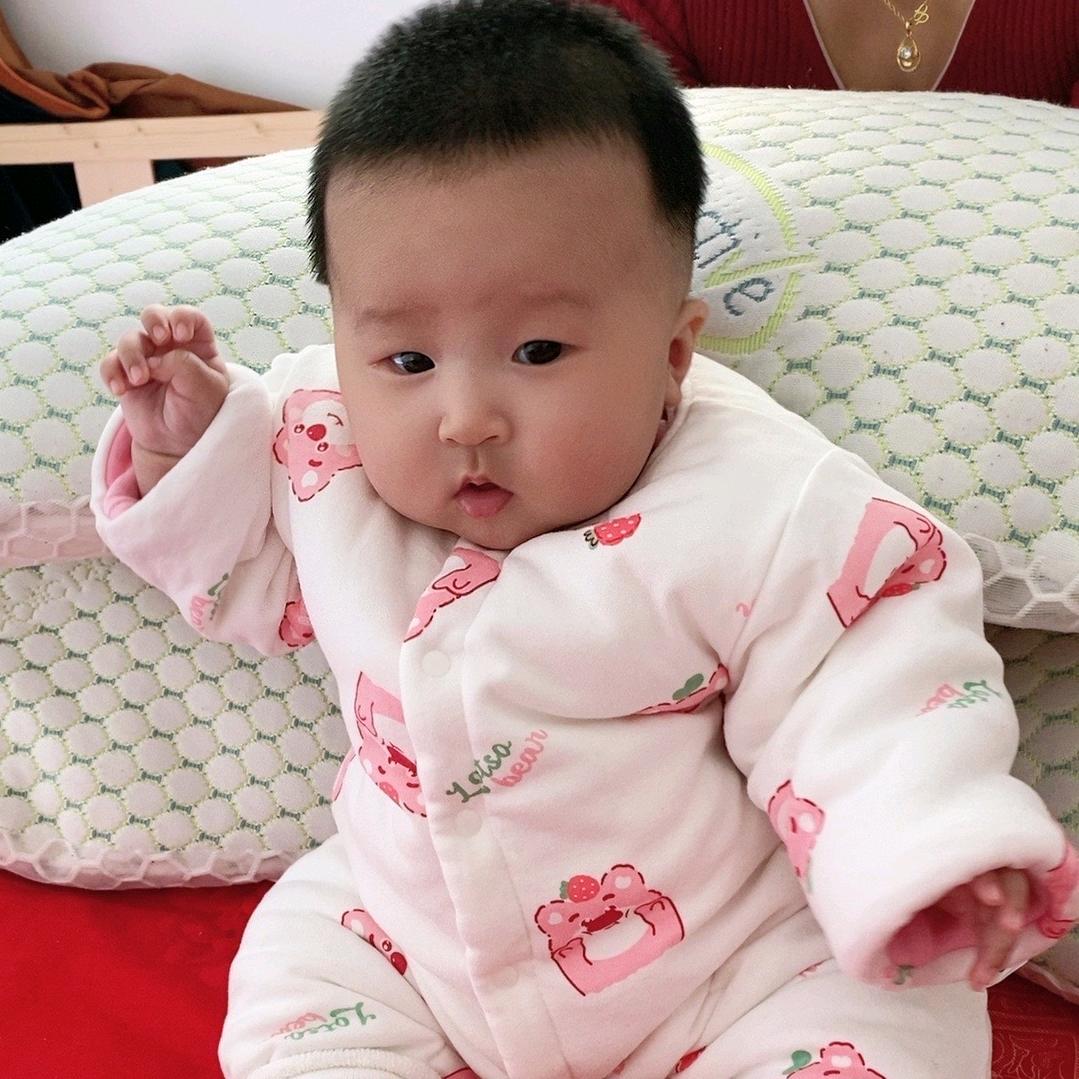 快乐的一家人^O^