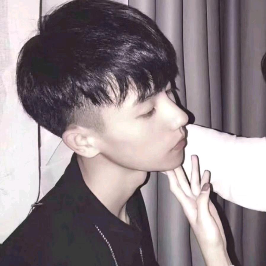 我是路过的老苗