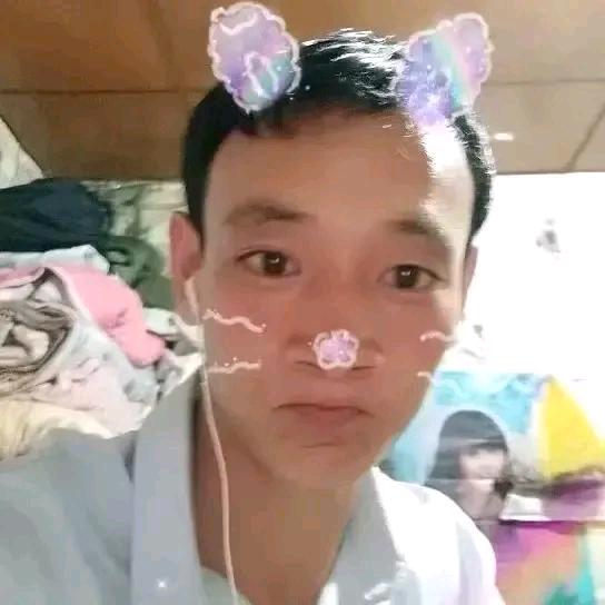 街头漫步的我们
