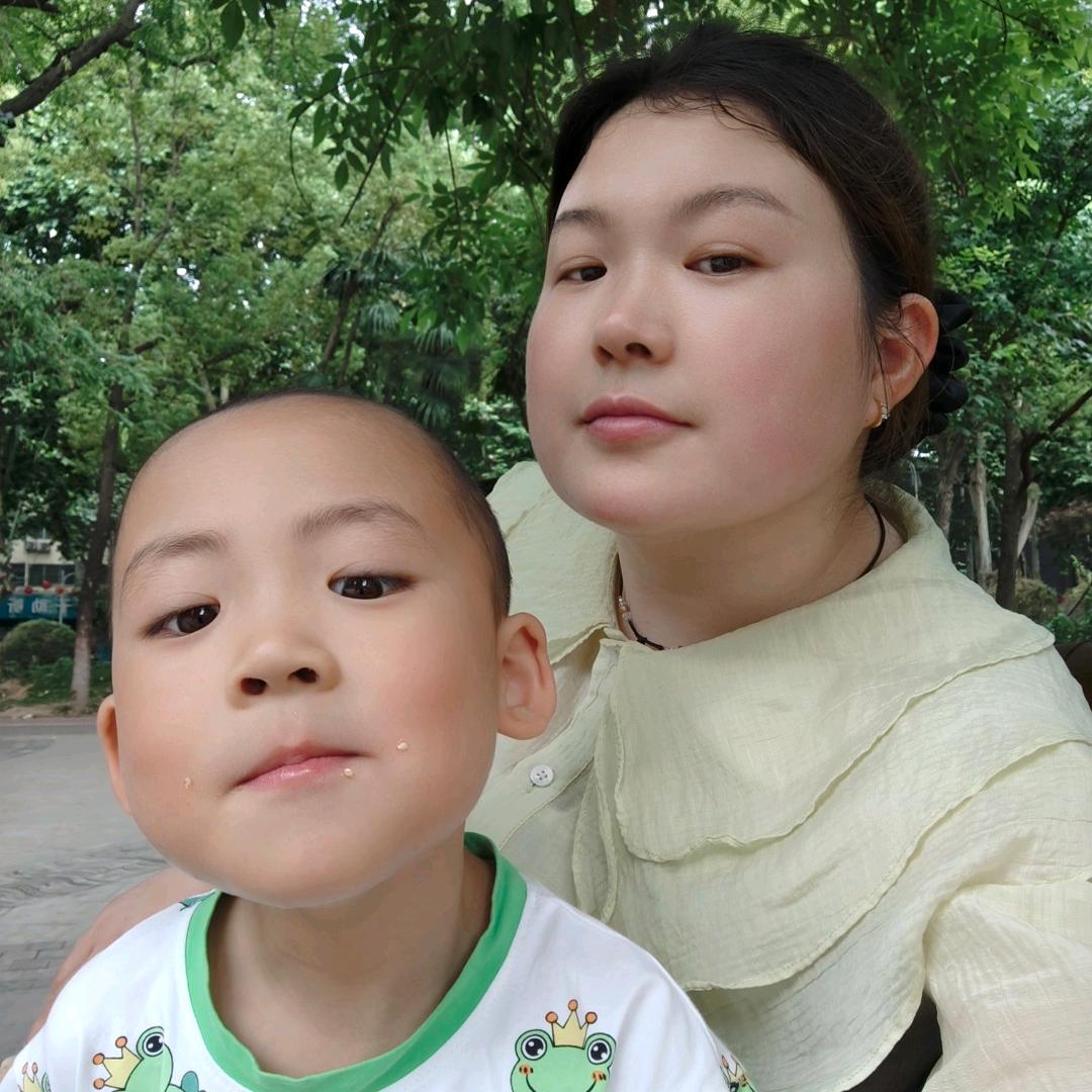 钟离影馨