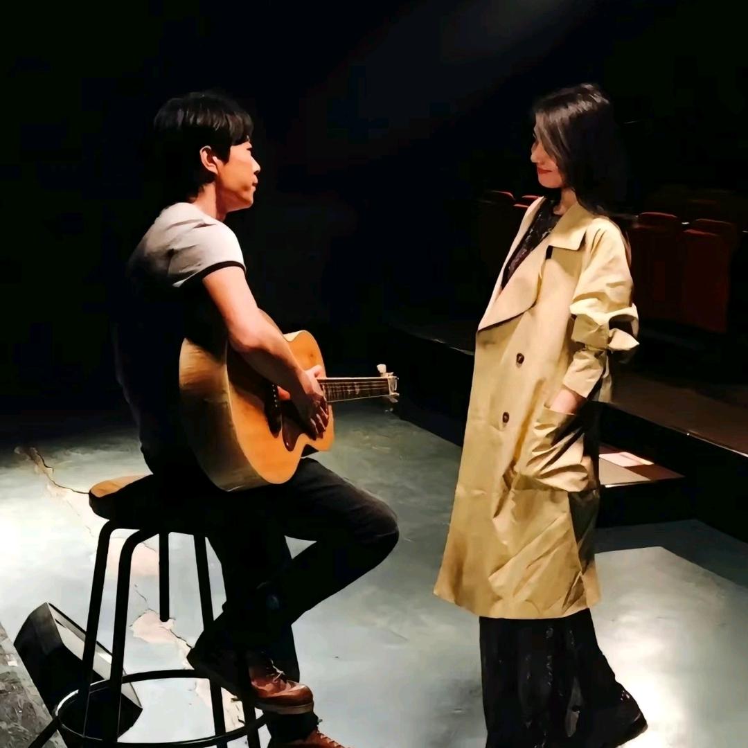 数声风笛离庭晚