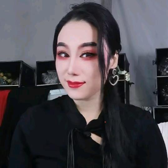 @丁玲玲