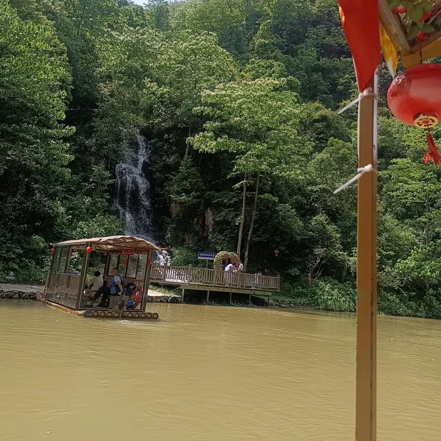 脚脚）