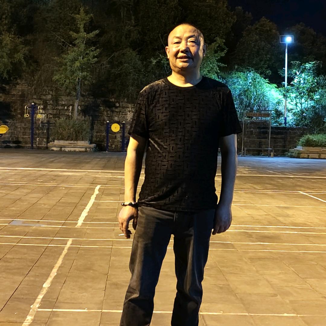 曾凡坤