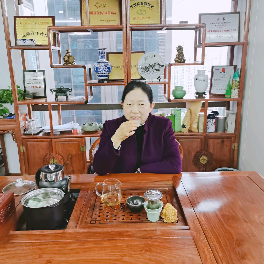 重庆雅狐家政艳艳老师