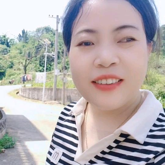 幸运的小妞儿