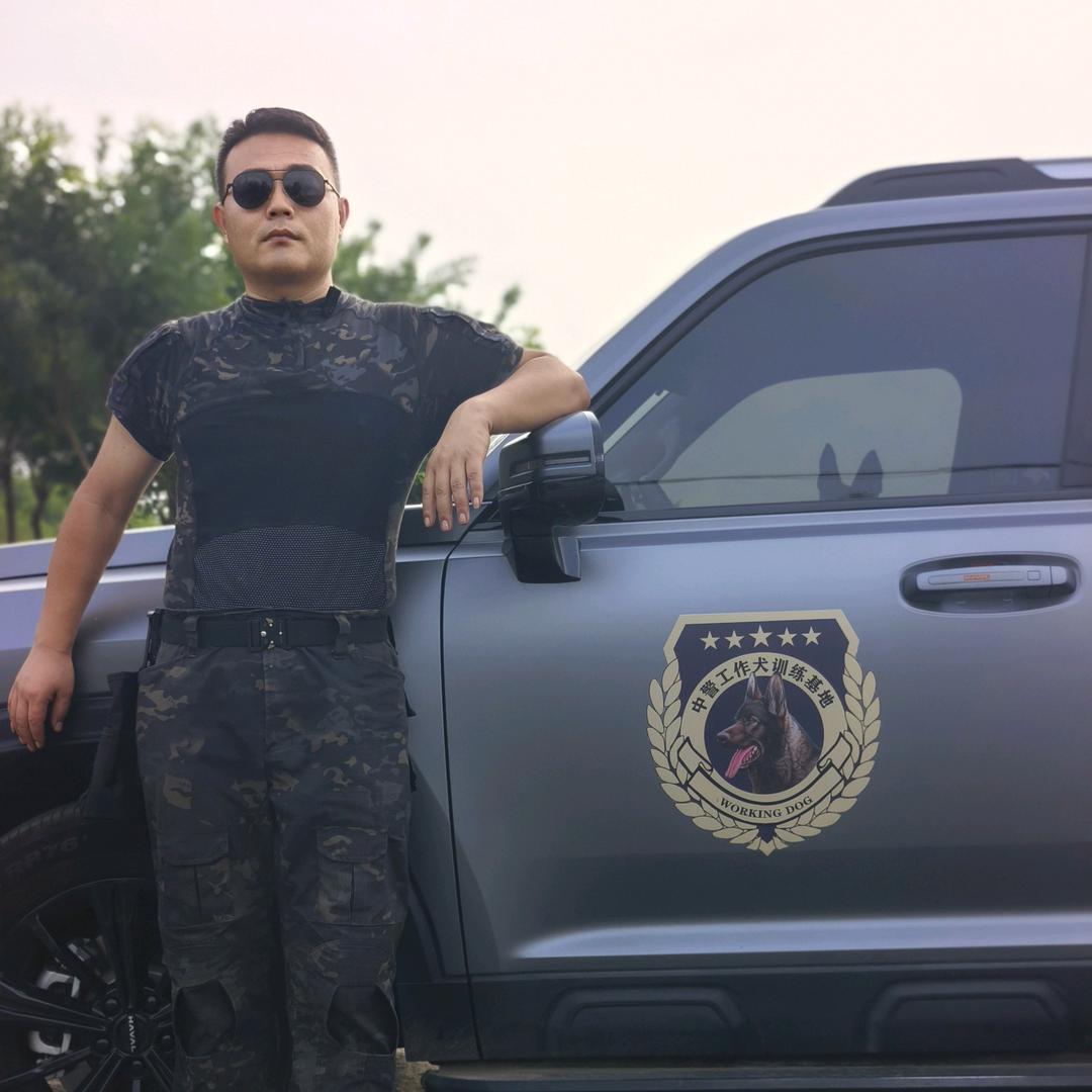 军犬教官