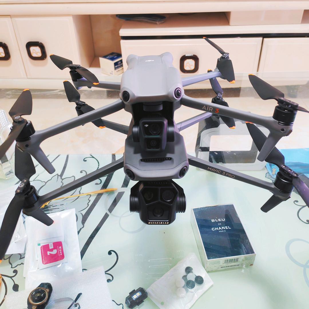 追赶晨曦的旅人