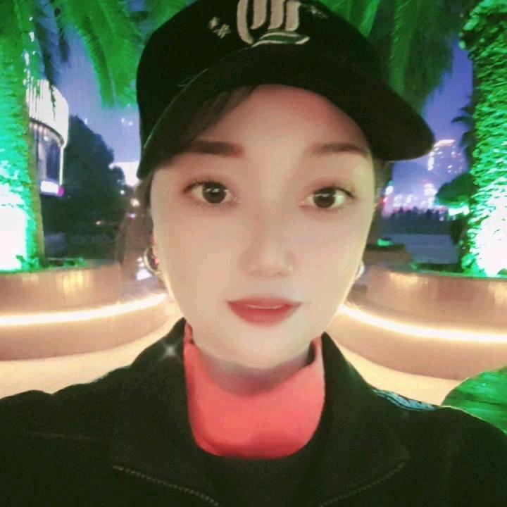 站在海边看日出