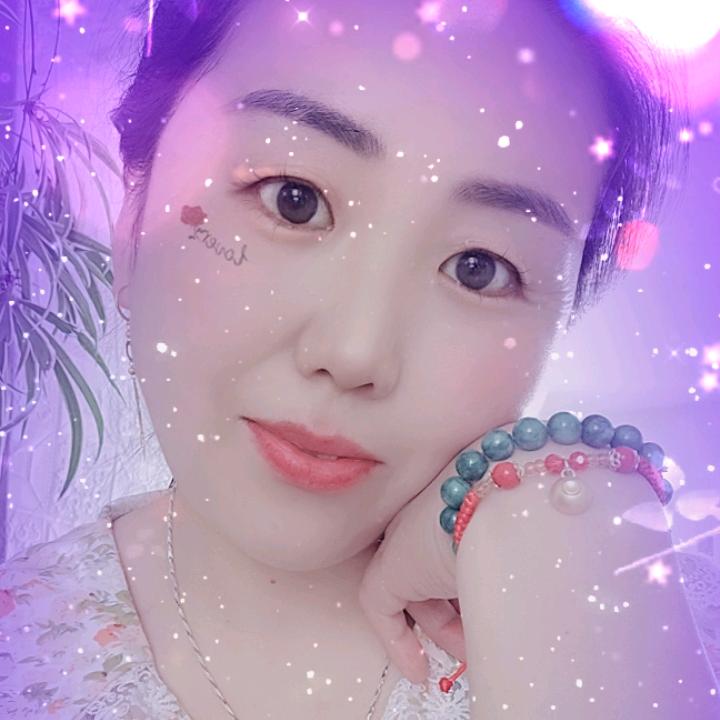 夜晚的月亮