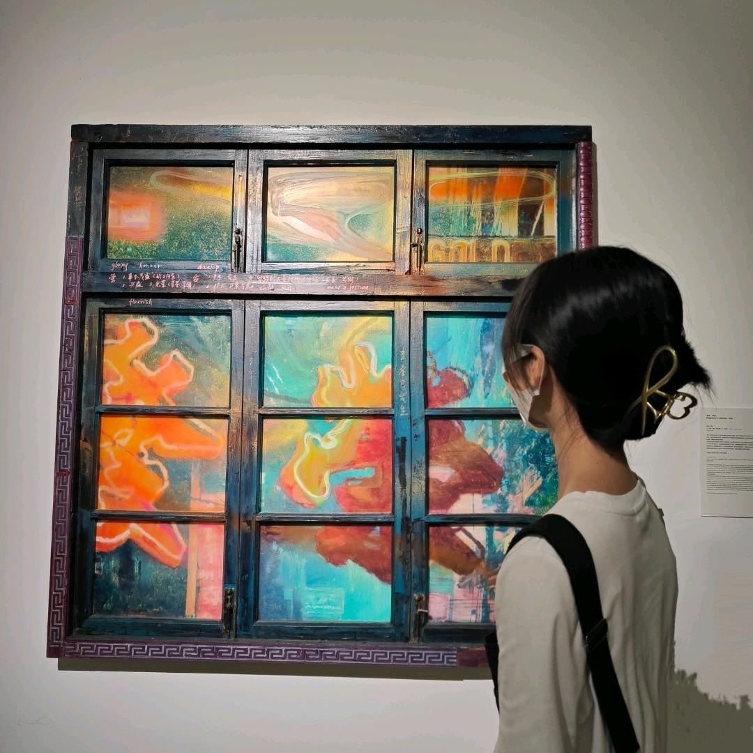 华唯全球速运 Vivian