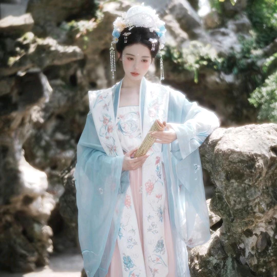 唐风古韵汉服体验馆（西湖店）