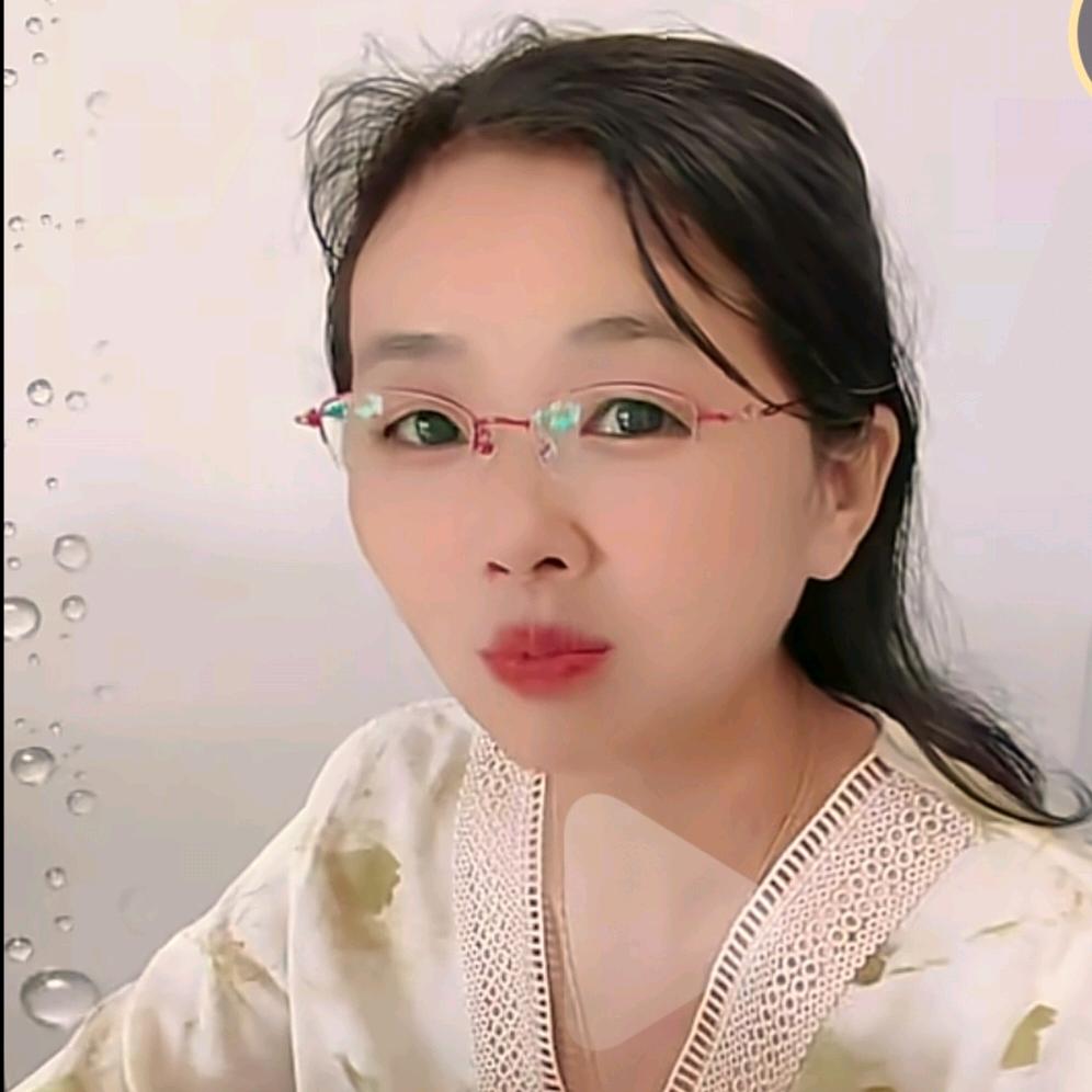 莲花相伴