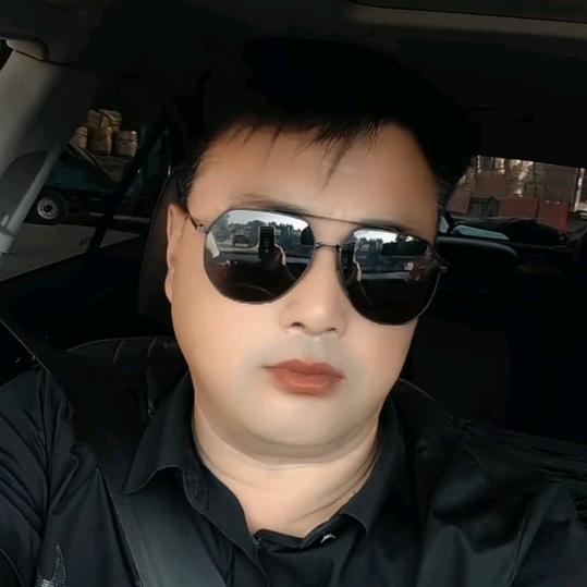忐忠忑