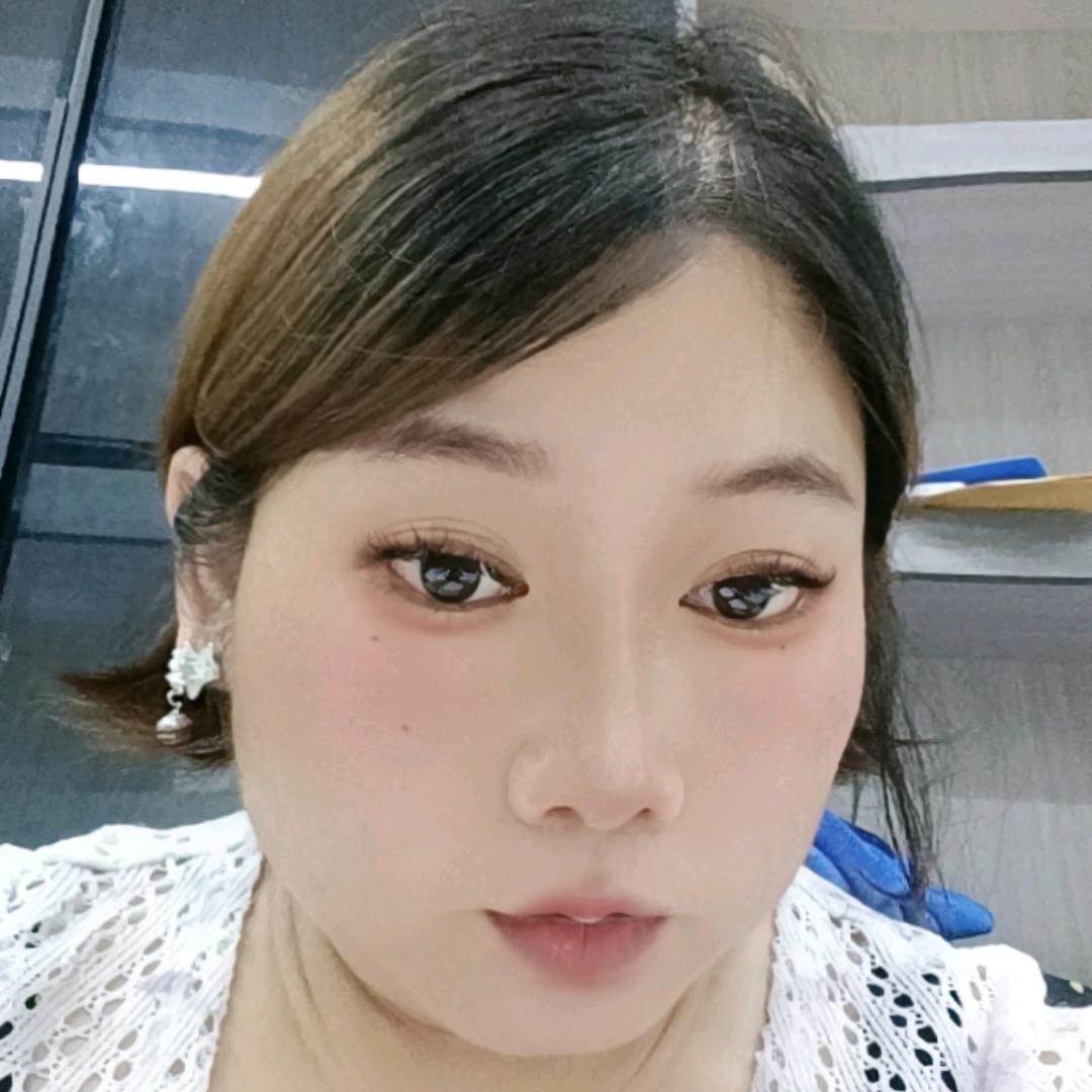 刘美美头像