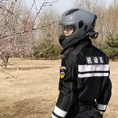 w先生，