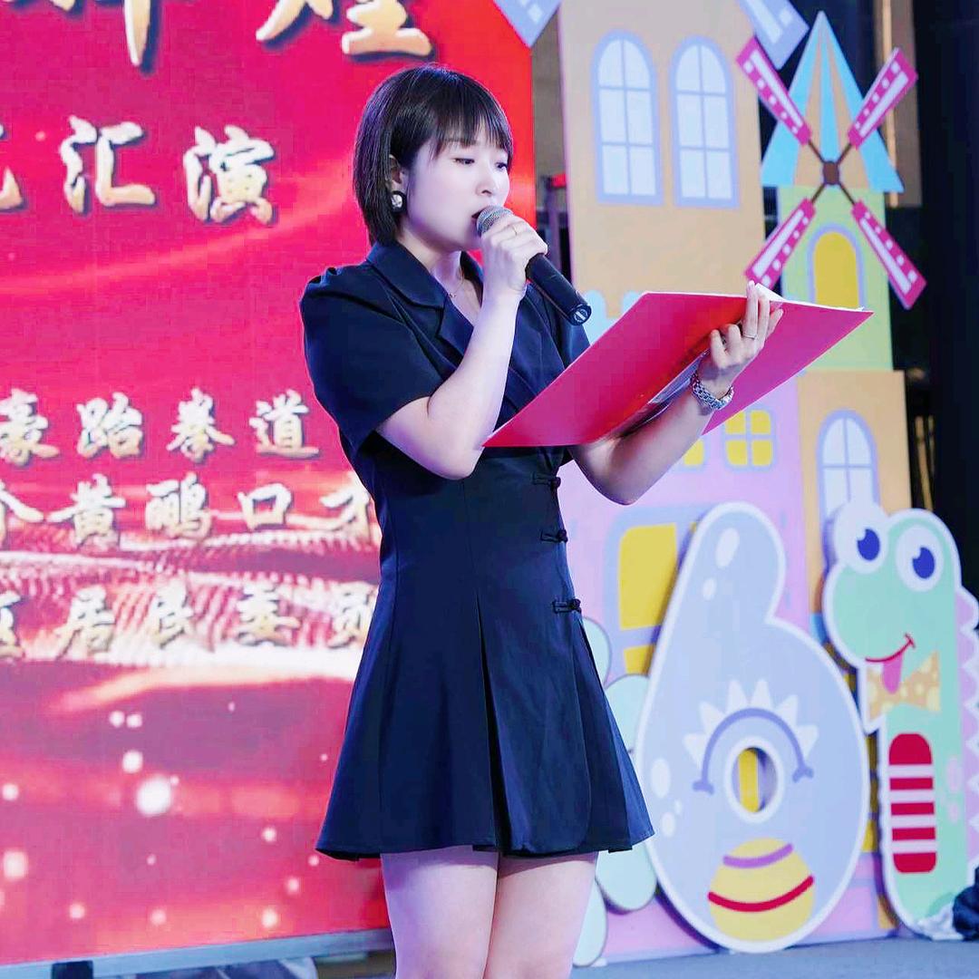 睿思白园长❤️