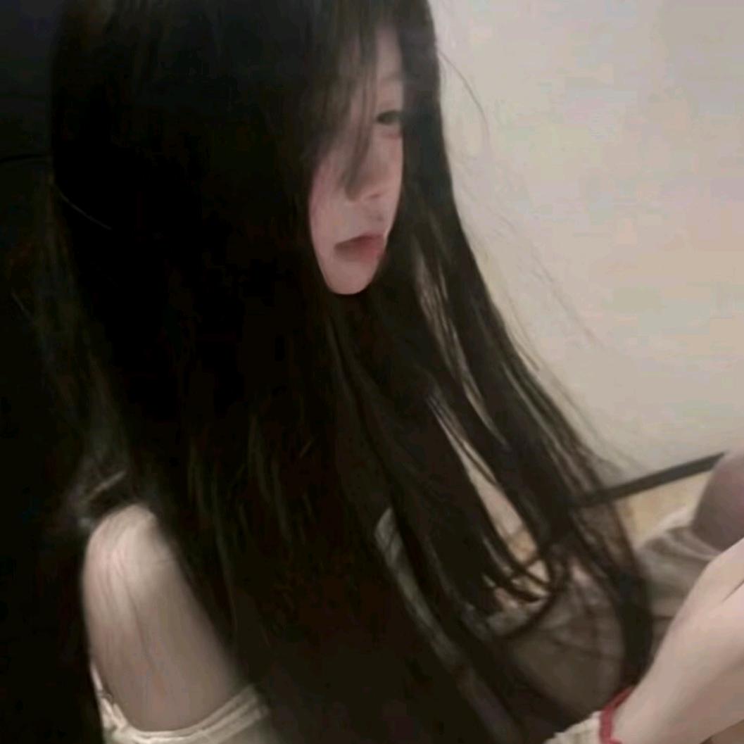 纪椿^