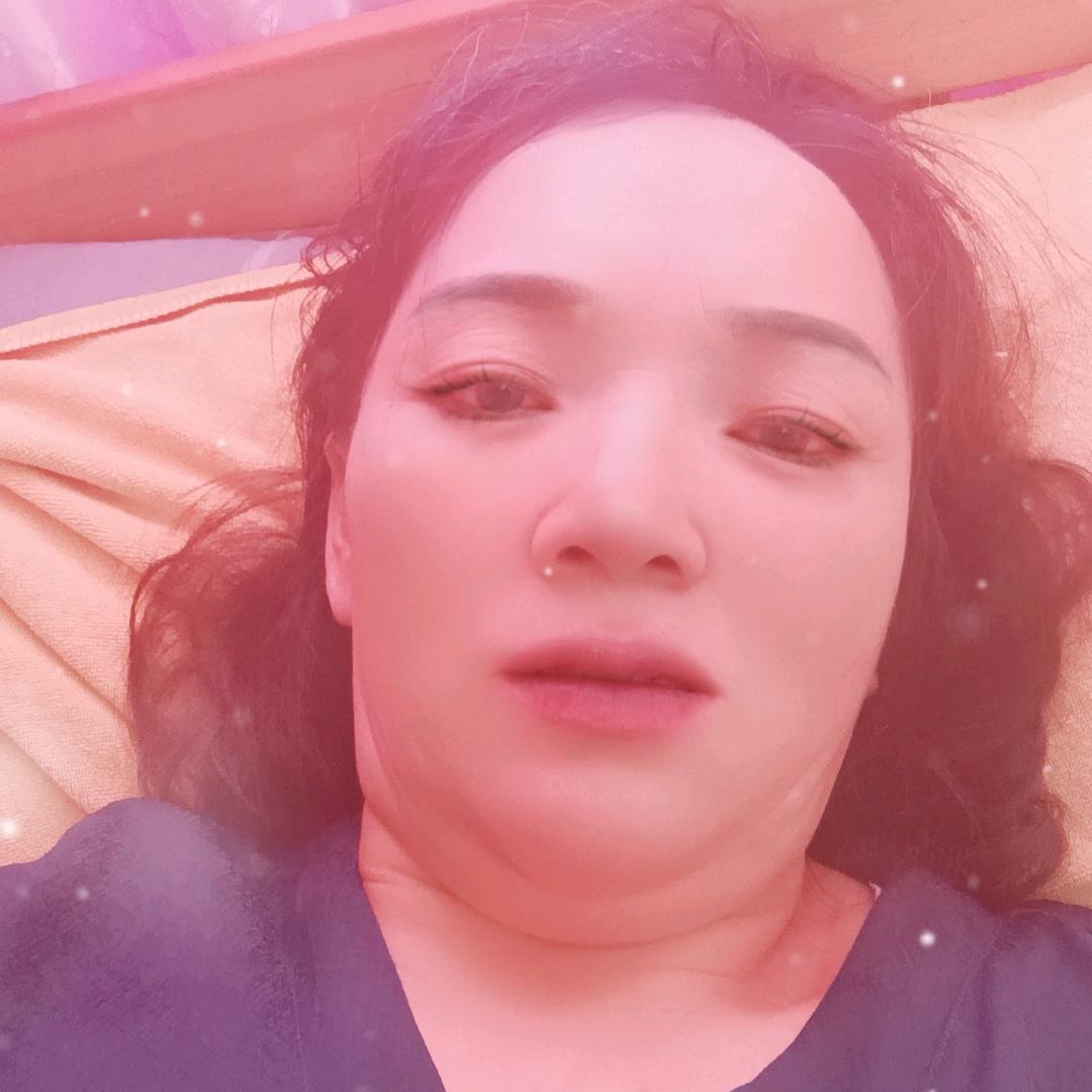 我是一个无人知道的小草。