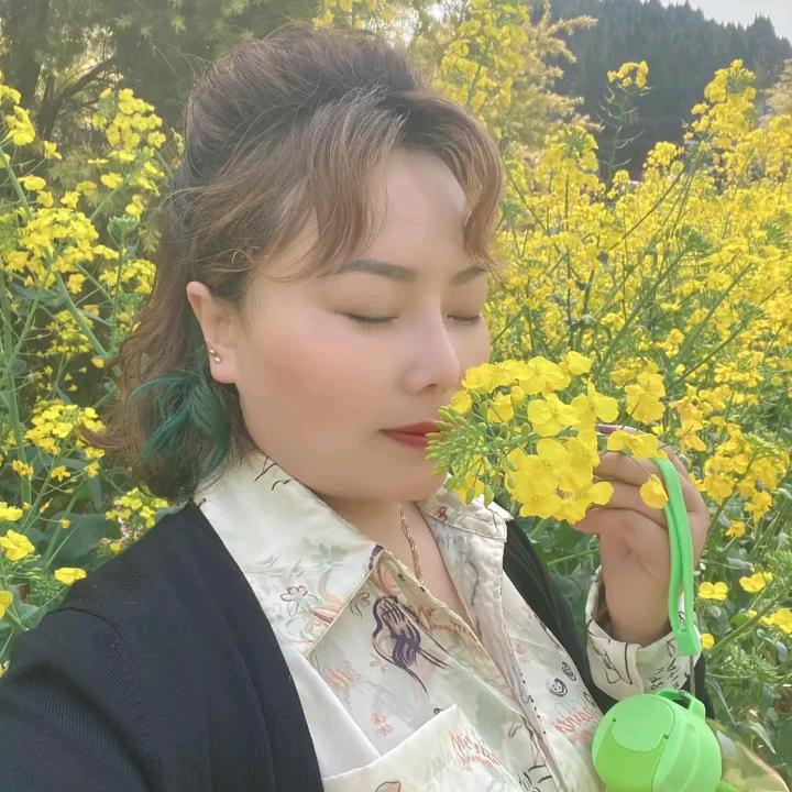 小🌸华