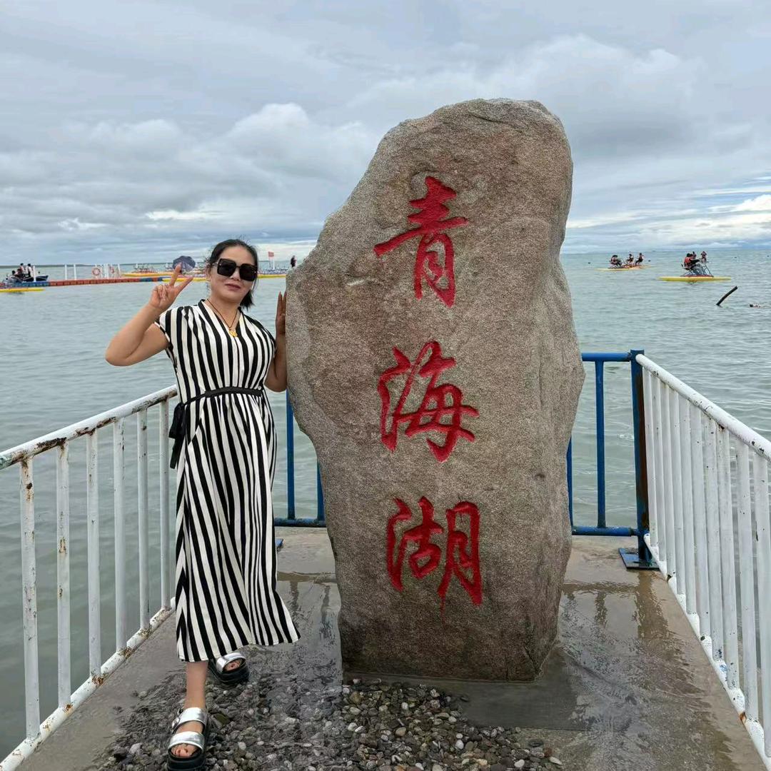 卖门的老板娘💕💕💕