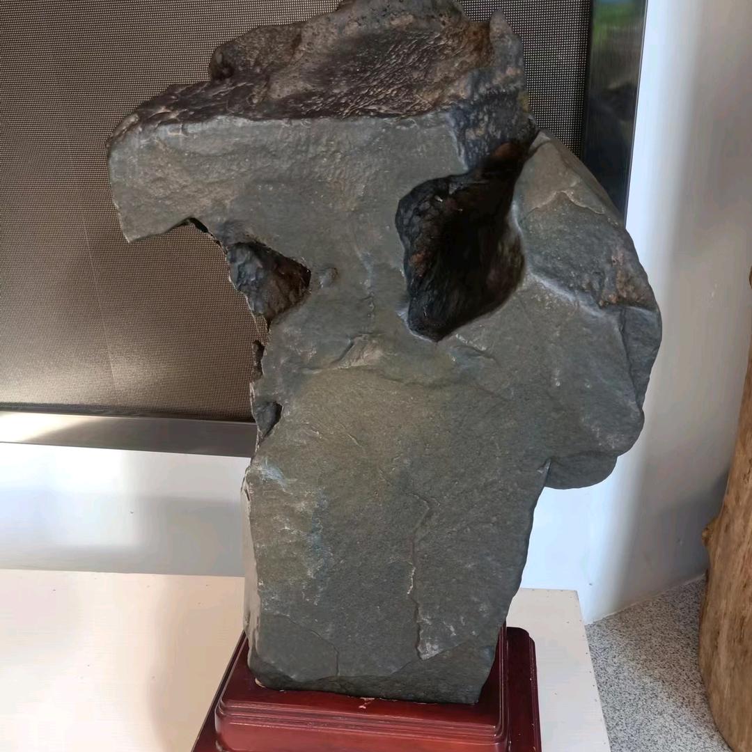 志在四方出售观赏石，玉石，陨石