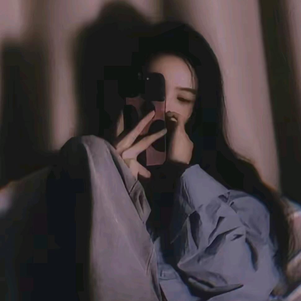 落花随泪绽放