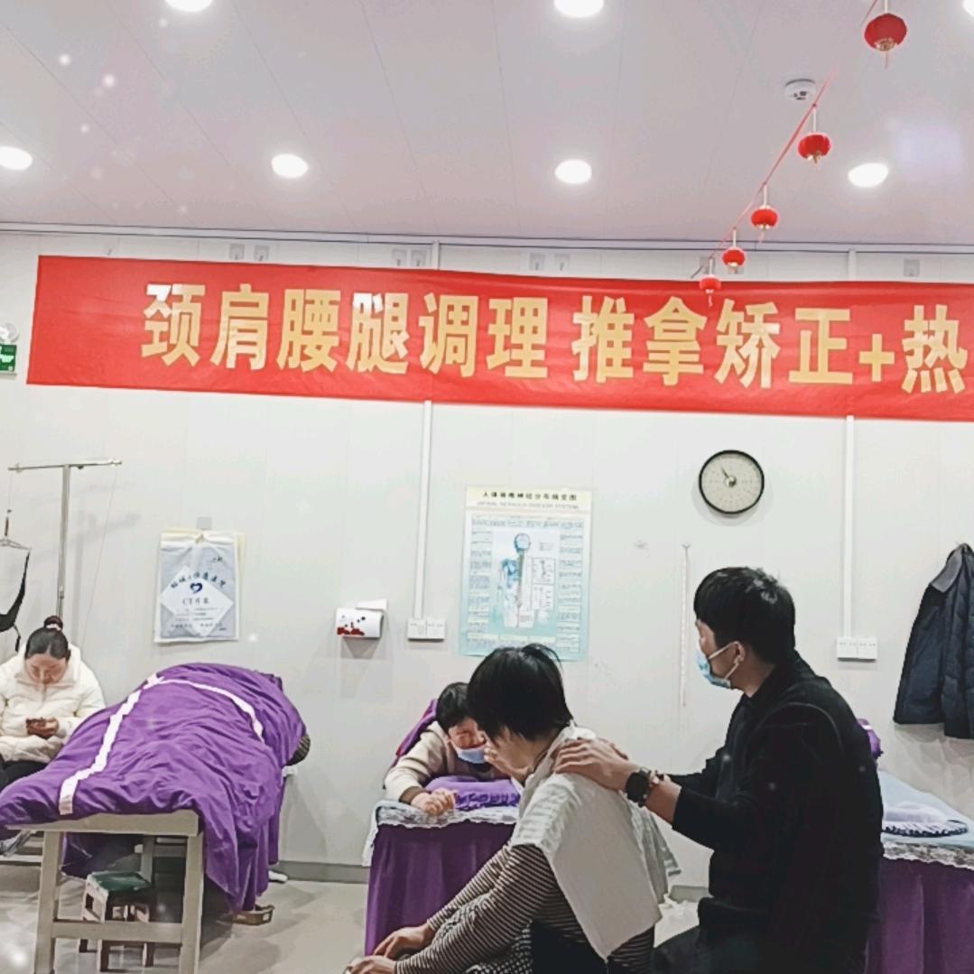 思羽依依奶奶