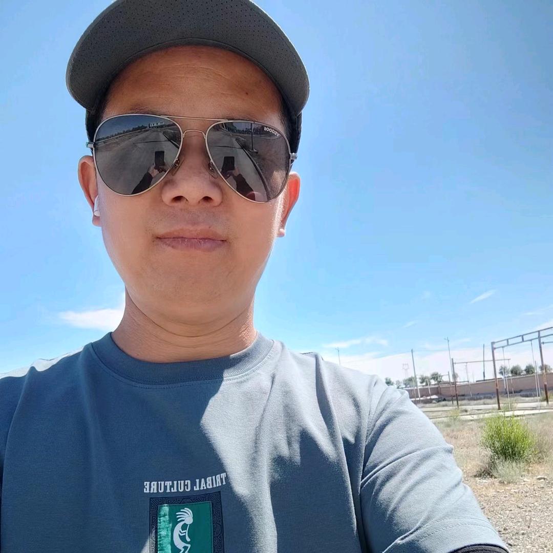 奎屯安通大车教练邓刚